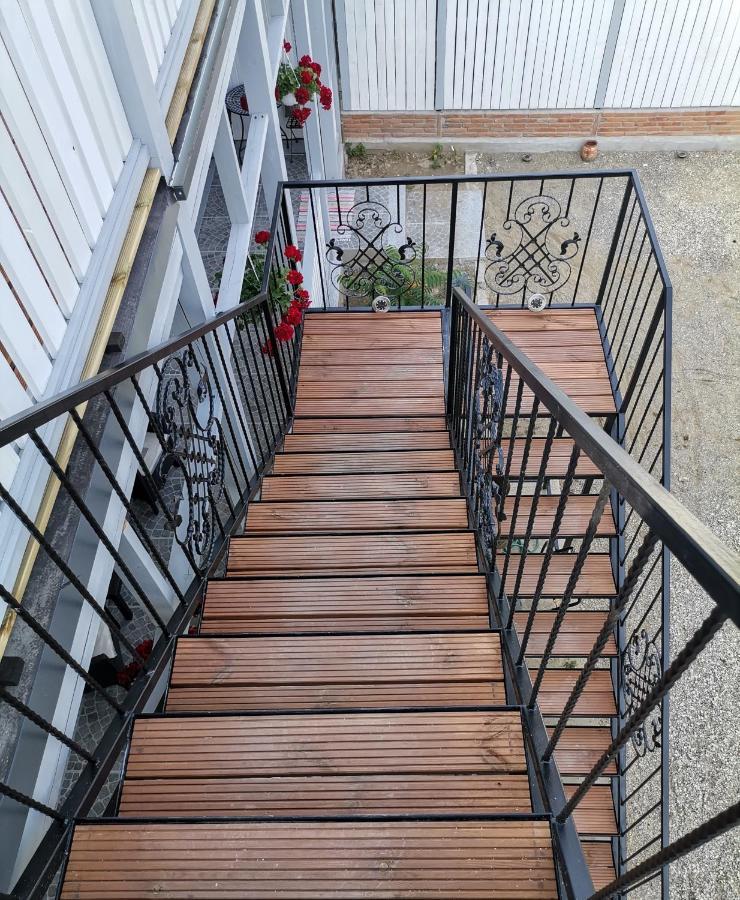 Casa J. Gusbeth Apartment Brasov Exterior photo